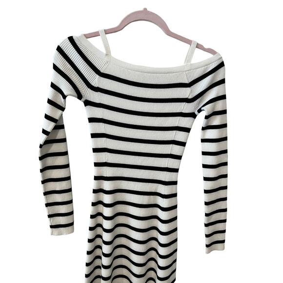 Theory Pirellia Prosecco Striped Cold Shoulder Ribbed Knit Dress - Picture 4 of 8
